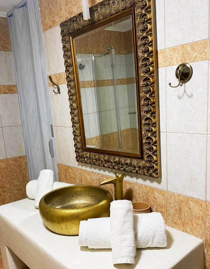 Granny'S Home Roussopoulio Dış mekan fotoğraf